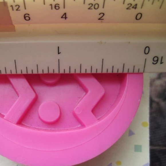 2 Wilton Easter Egg Cookie Stamp Plastic 1997 Decorating Stampers Baking Crafts - Picture 10 of 10